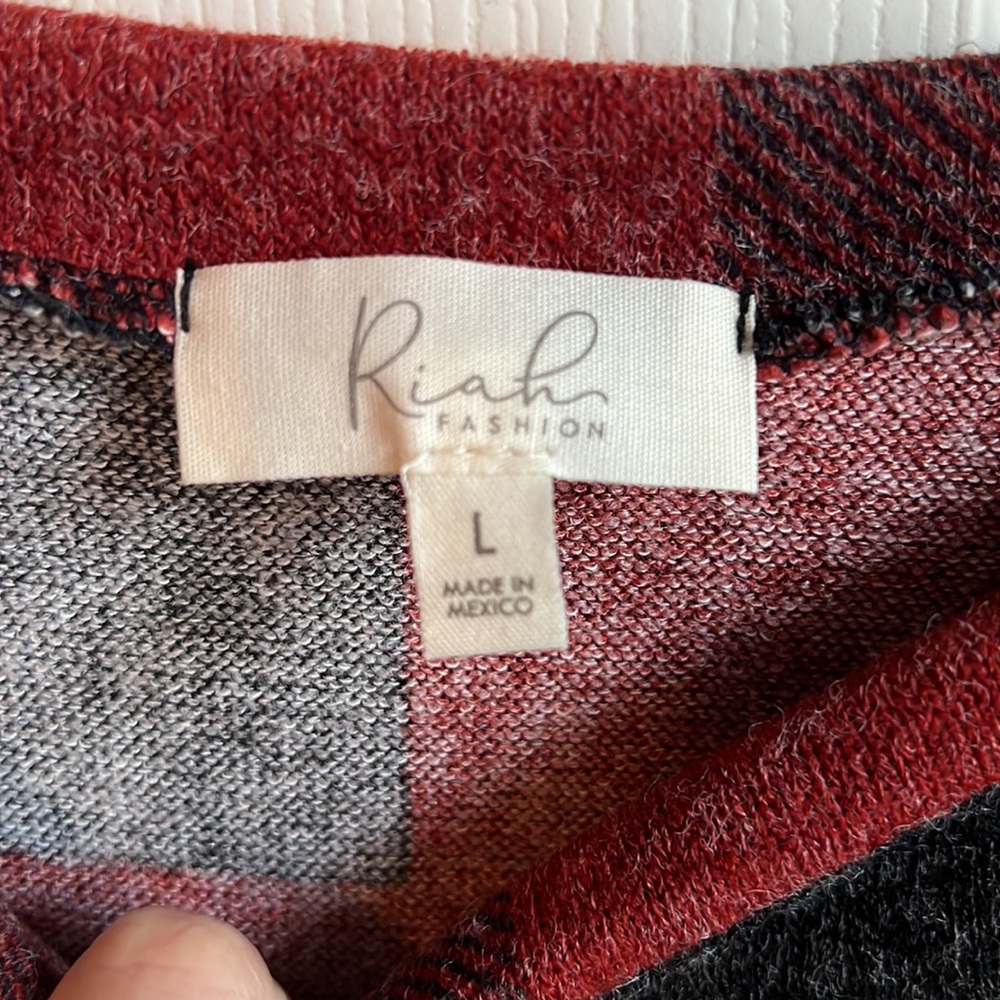 Sweater - Picture 3 of 7